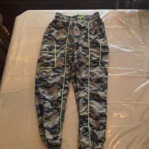 Windbreaker pants